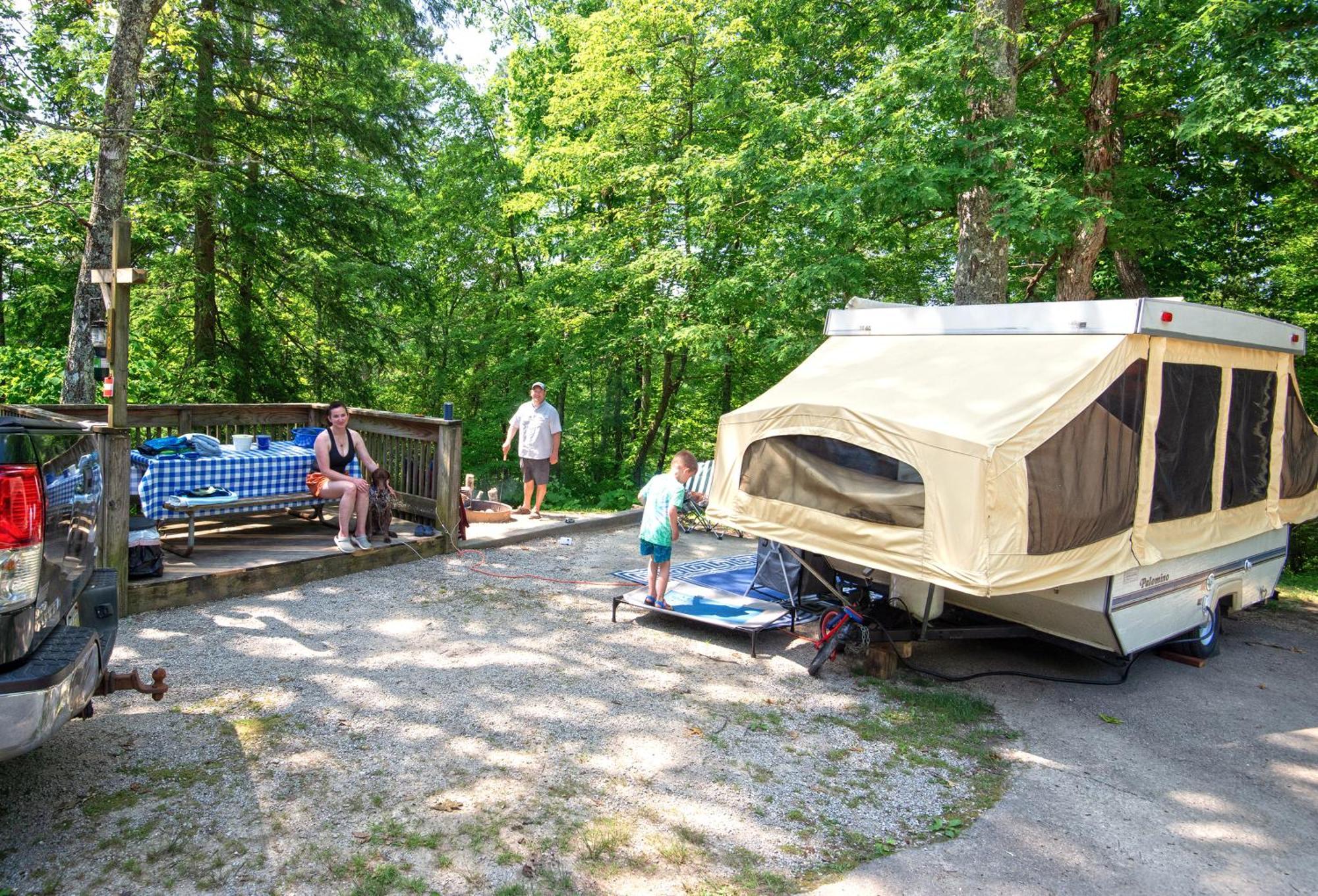 Cumberland Falls State Resort Park Honeybee エクステリア 写真